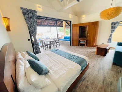 Villa mit Meerblick — Absolute Beachfront Villas